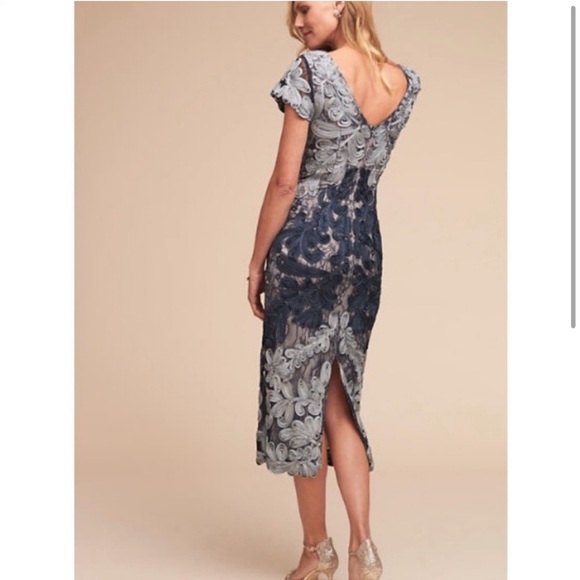 EUC worn once JS Collections Santiago sheath navy/silver size 2 - Picture 2 of 4